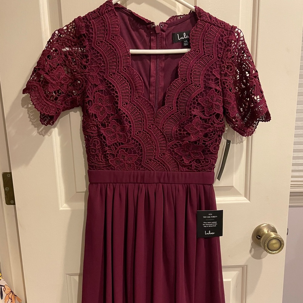 red lulus lace dress NWT